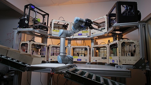 UR Taking-the-plunge-to-Cloud-Robotics-with-Universal-Robots+2.jpg