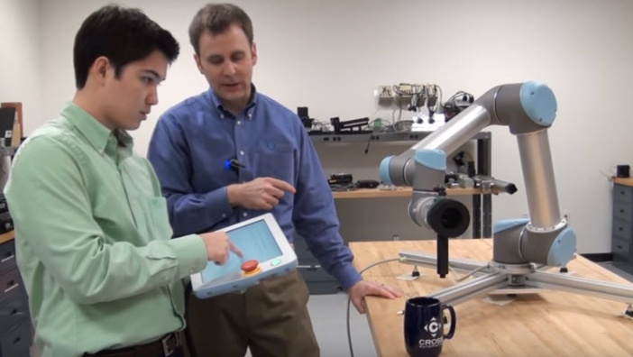 Ease of use cobots - its easy to program your own collaborative robot.jpg